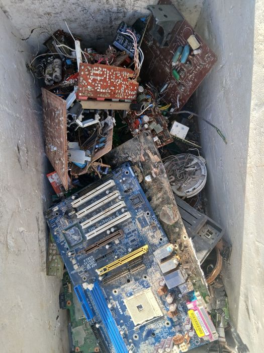 Потрібні таке обменяю на шось з моїх обяв