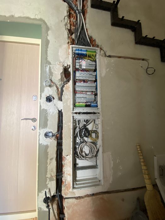 Електрик,синалізація, Відеоспостереження, Інвертори,Стабілізатори