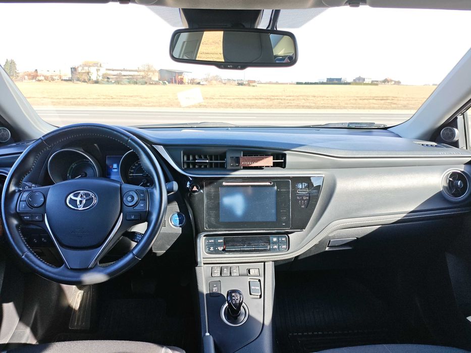 Toyota Auris II Hybrid