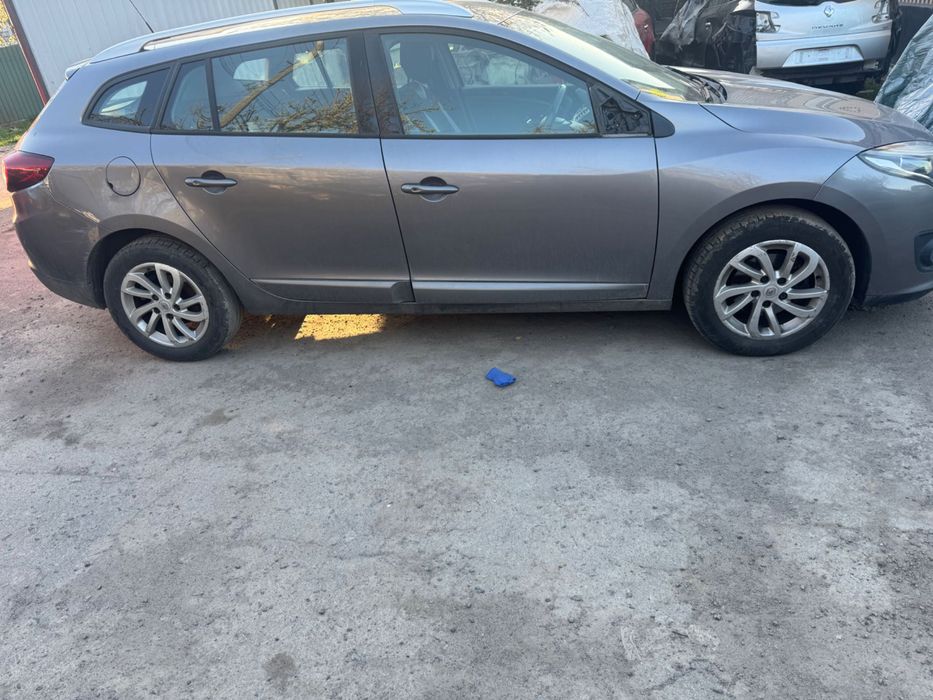 Двері ляди Renault scenic 3 Megane 3 логан 2