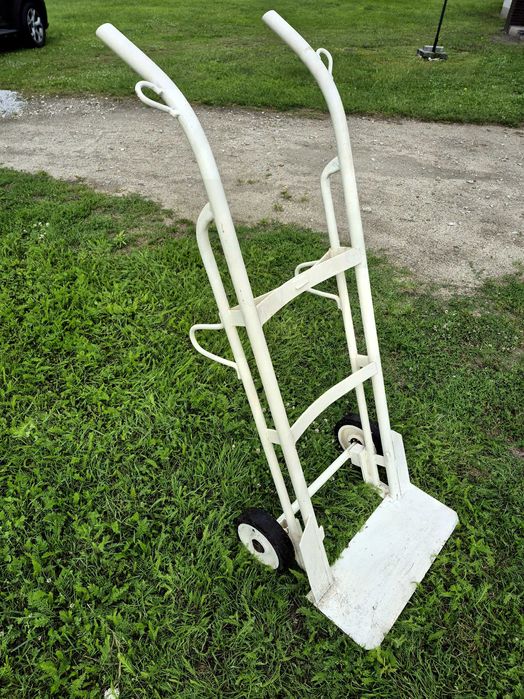 Dwukołowy wózek transportowy