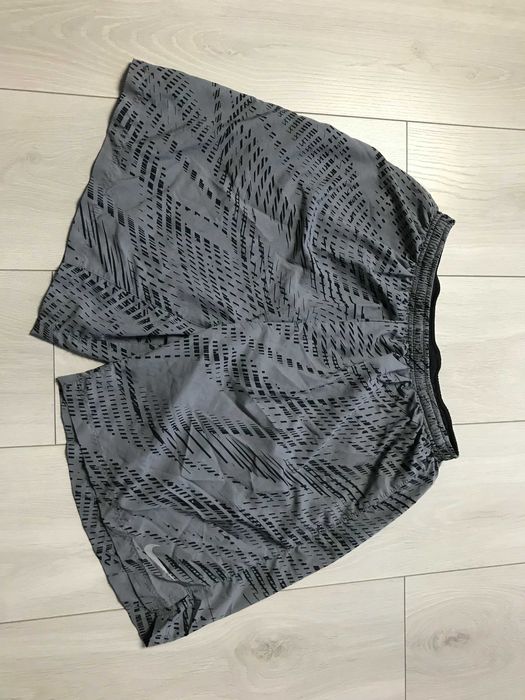 NIKE Dri Fit r.L oryginalne szorty męskie stan BDB