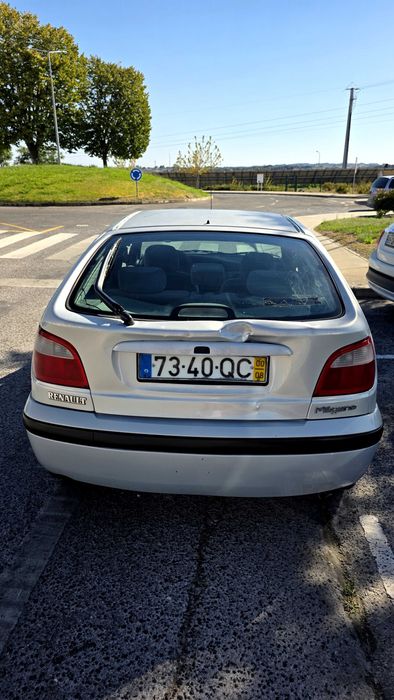 Renault Megane 1.4 16V Gasolina 2000 Pronto a Andar 1299 foto 5