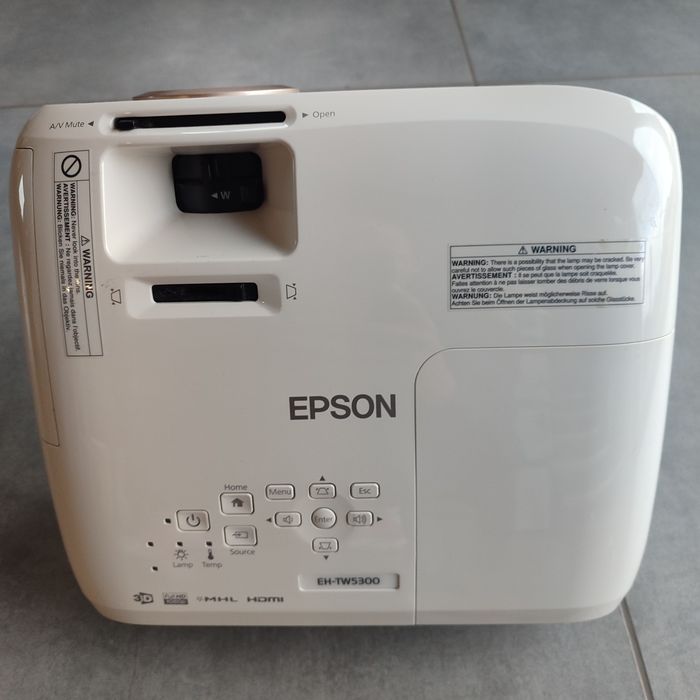 Rzutnik EPSON EH-TW5300 + gratis ekran 2,5*1,5m