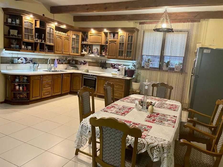 Шикарный дом со своим дендропарком и пляжем. База отдыха