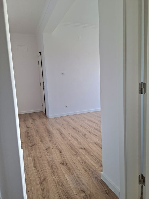 Apartamento Azambuja com 70 m²  a estrear.