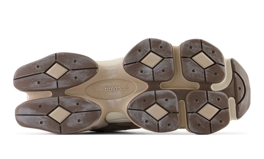 Чоловічі кросівки New Balance 9060 Brown коричневі