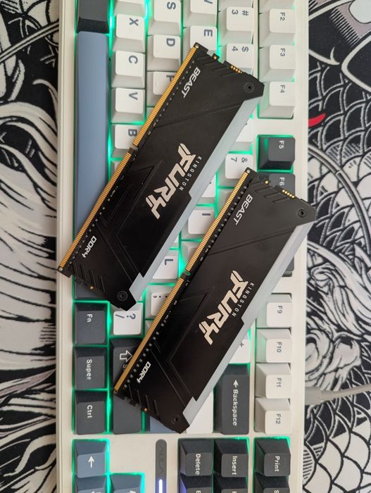 Ну нарешті Оперативна пам'ять ddr4 32 gb / 24 gb / 16 gb