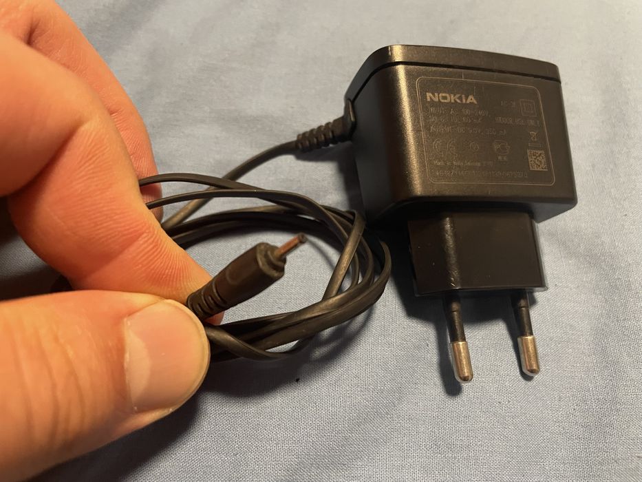 Zasilacz ładowarka Nokia AC-3E 5V 0,35A sprawna.