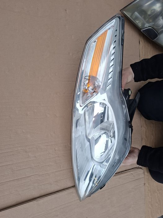Ford mondeo mk4 07-10 reflektor lampa prawa prawy eu z przeslonka