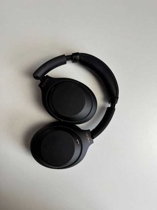 Sony WH-1000XM4 headphones