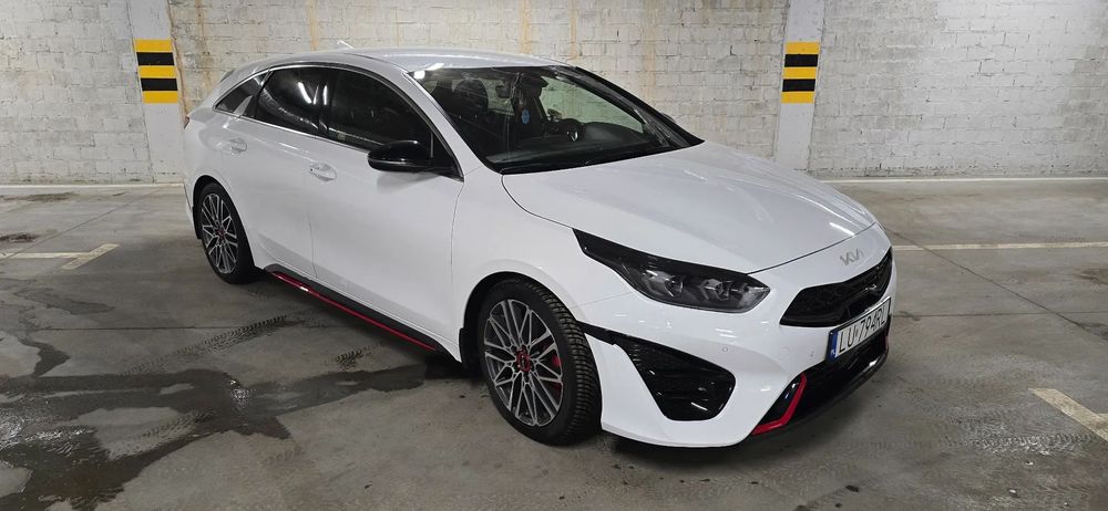 Kia ProCeed CESJA LEASINGU - Kia Pro-Cee'd 1.6 T-GDI DCT 204KM Deluxe White GT
