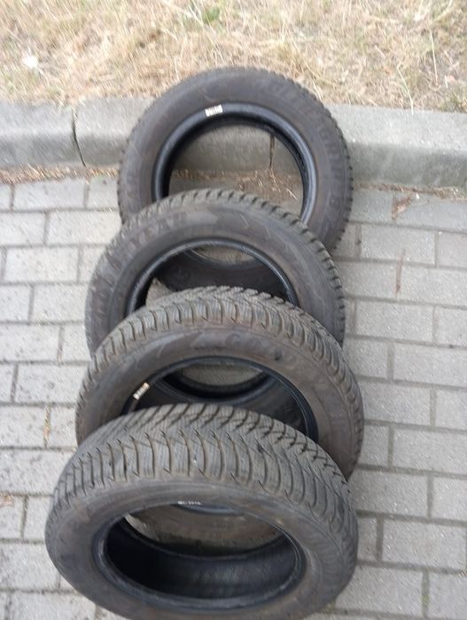 Opony Goodyear 155/70 r13 zimowe 4 szt.