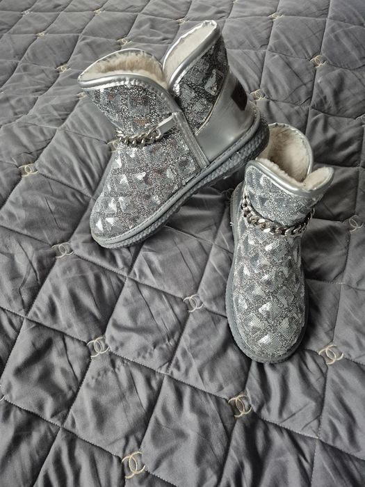 Зимові уги на хутрі