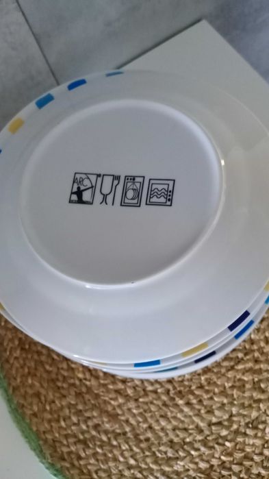 Pratos porcelana novos