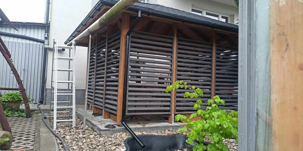 Altana malowana z panelami