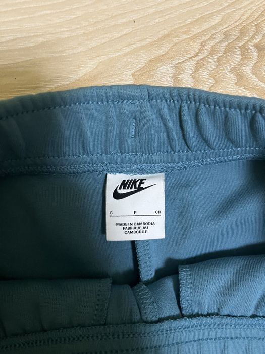 Штаны nike tech fleece