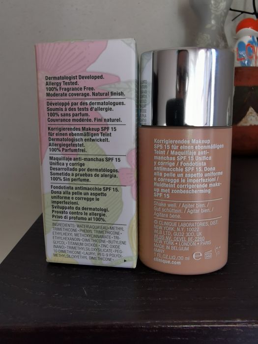 Clinique even better base / fond de teint