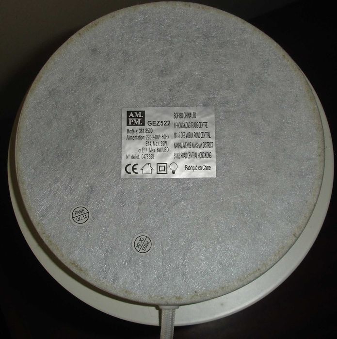 Candeeiro Branco La Redoute - Vidro / Metal - Novo - Modelo Descontinuado.