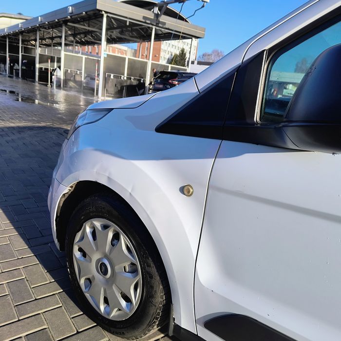 Продам авто Ford TOURNEO CONNECT 2013 р.в.