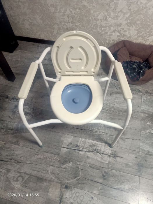 стілець - туалет