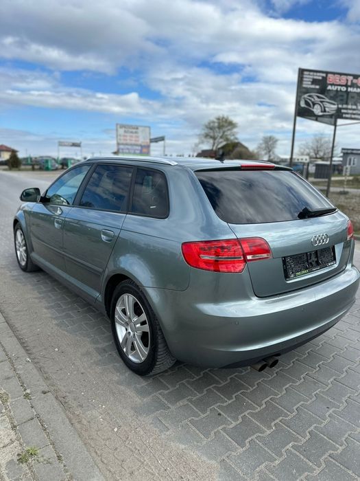 AUDI A3  -5 drzwiowe