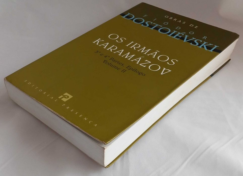 Livros Os Irmãos Karamázov, Vols. I e II (todas as 4 partes), de Fiódor Dostoiévski [Preço marcado pelo conjunto incluindo portes]