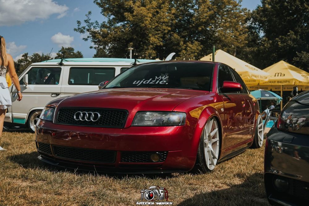 Audi A4 Limousine Sprzedam audi a4 b6 air ride.