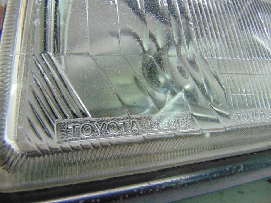 Toyota corolla dx ae80,ke80 faróis