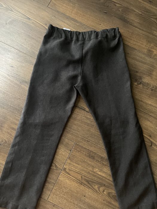 Eleganckie materialowe spodnie 104-110.  „17”