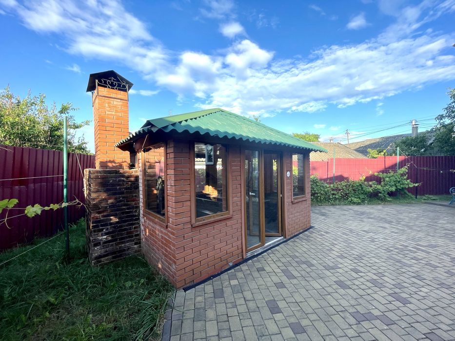 Будинок-герой, бо ж єдиний в своєму роді! 6 кімн. + гостьовий + гараж!