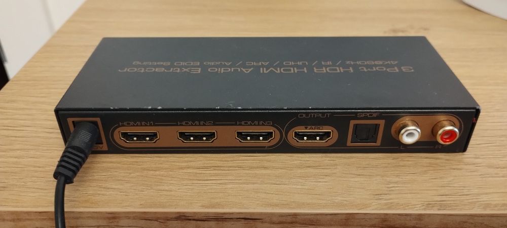 Extraktor audio HDMI do audio chinch i optical