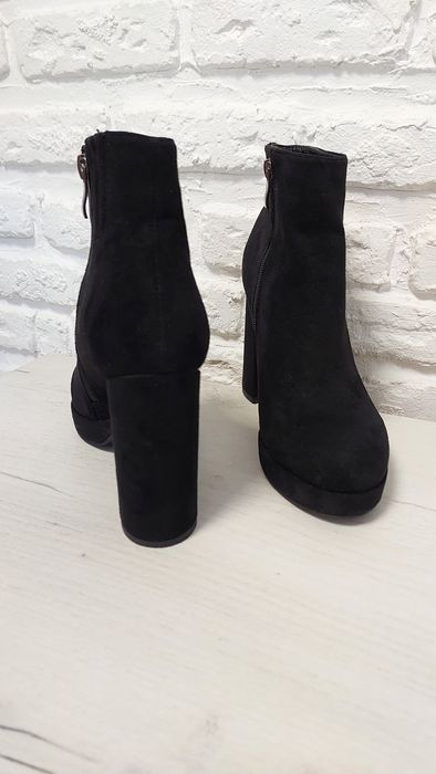 Продам ботинки(ботильоны)