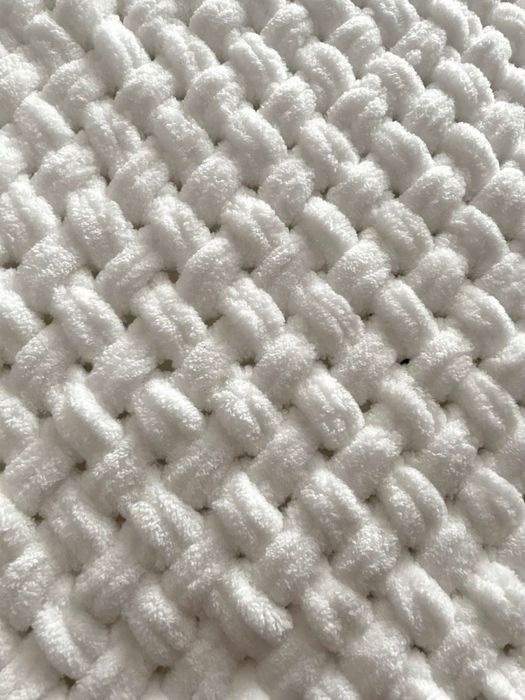 Плюшеві пледики різних кольрів