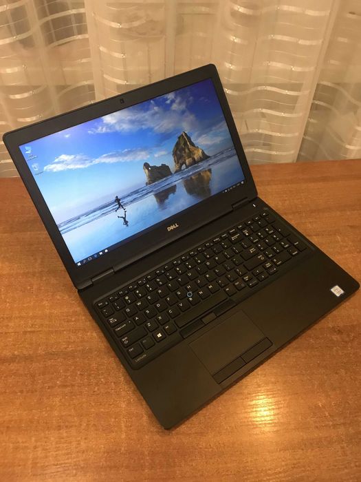 Ноутбук 15" FHD Dell Latitude 5590 (I7-8650U/16Gb/SSD256/Intel)