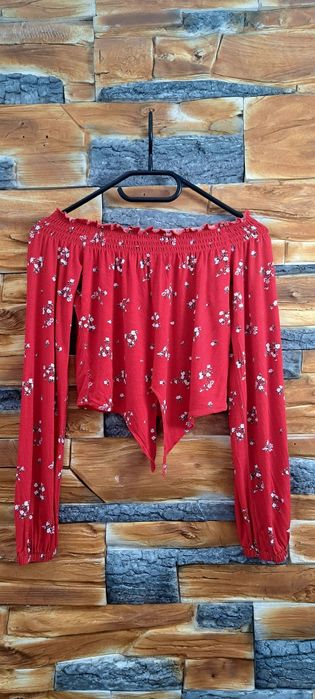 Top w stylu hiszpanki na rozmiar xs