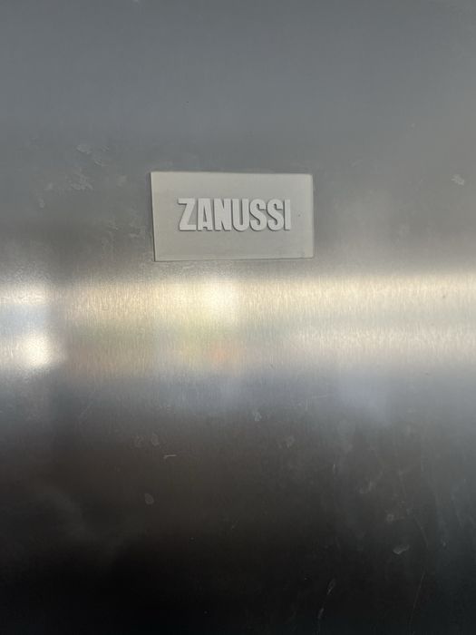 Geladeira Zanussi prata