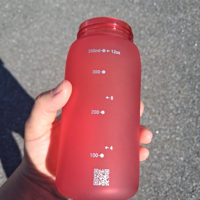 Bidon butelka ION8 plastikowa czerwony