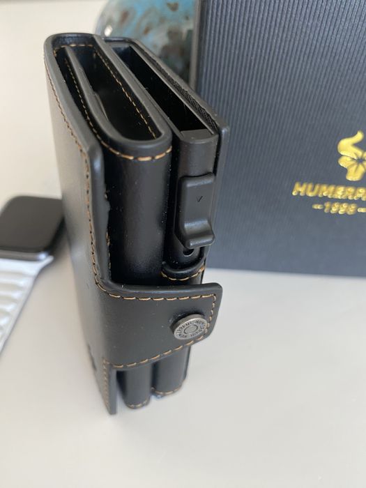 Carteira Pele Genuína Proteção RFID c/ porta moedas