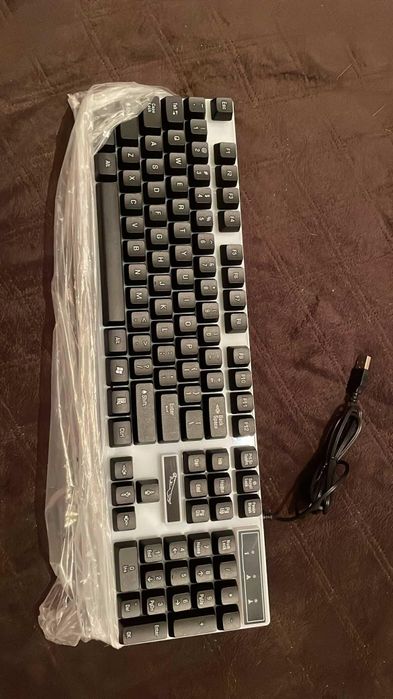 Teclado 20€ perfeito estado