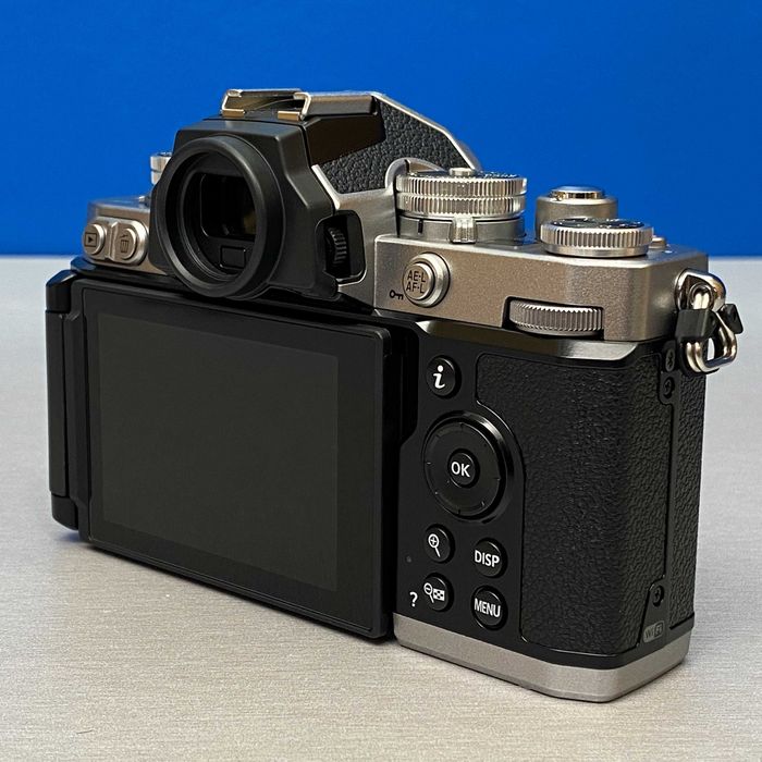 Nikon Z fc (Corpo) - 20.9MP | 3 ANOS DE GARANTIA