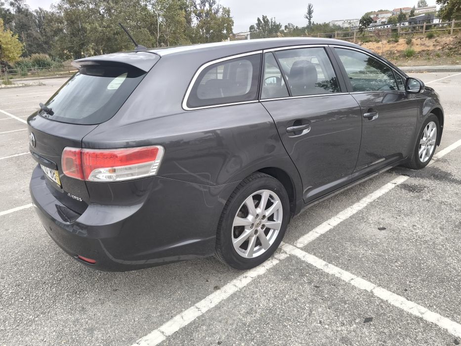 Toyota Avensis SW 2.0 D4D foto 3