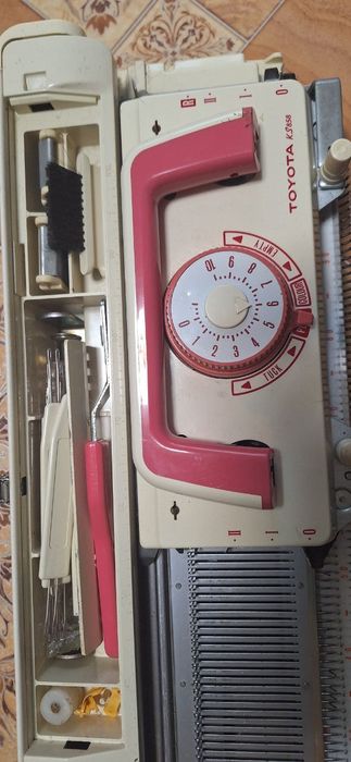 В'язальна машина тойота кс858