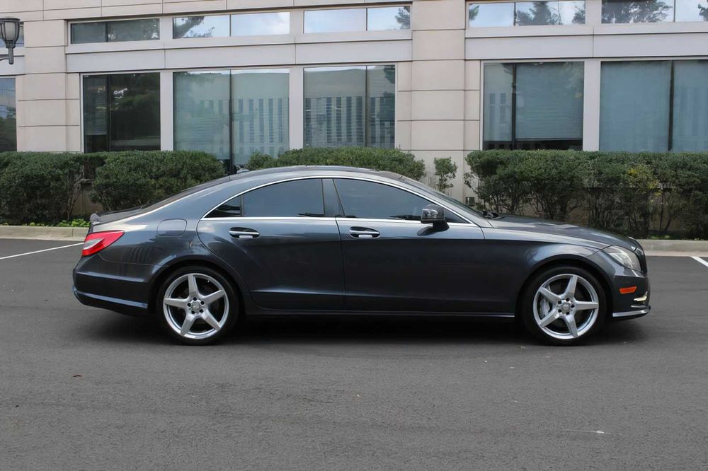 Mercedes-Benz CLS      2013