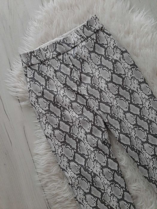 MONKI spodnie wysoki stan proste nogawki XXS 32