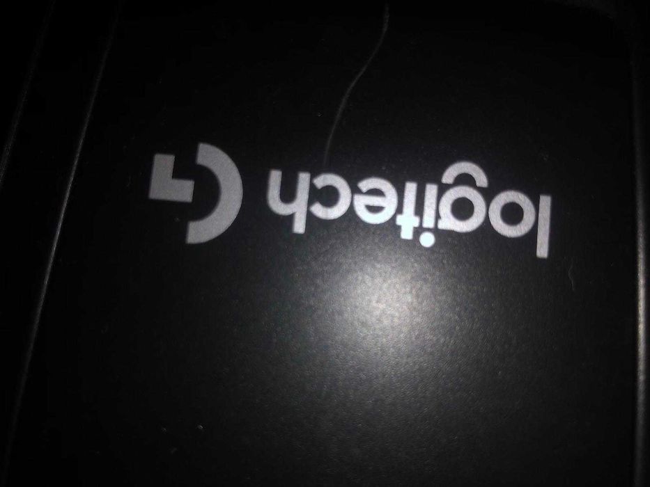 Volante e pedais logitech