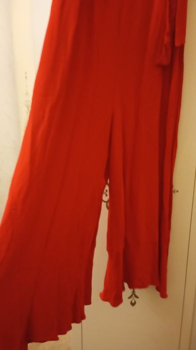 Продам элегантный комбинезон