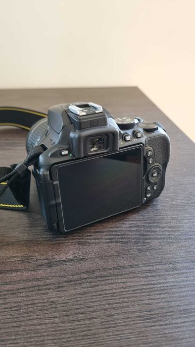 Máquina Fotográfica Nikon D5600 - COMO NOVA