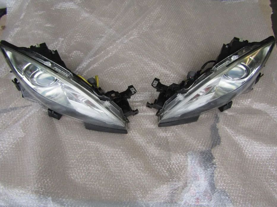 Farol (otica ) Mazda 6 ano 2010 , xenon lado ESQUERDO (ver descrição)