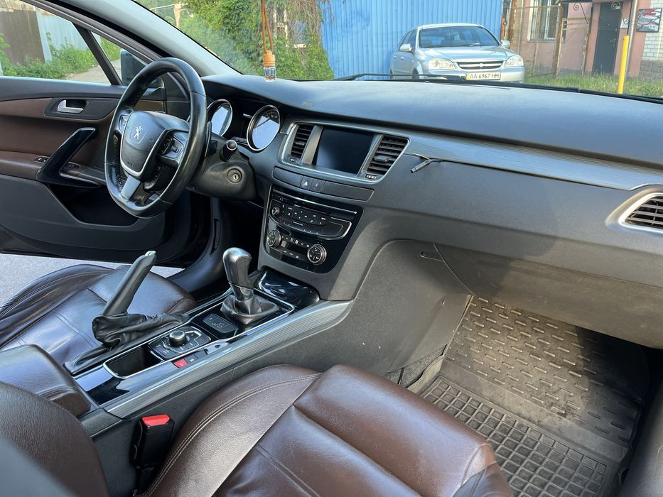 Peugeot 508 SW 2013 • 1.6 HDi • Автомат